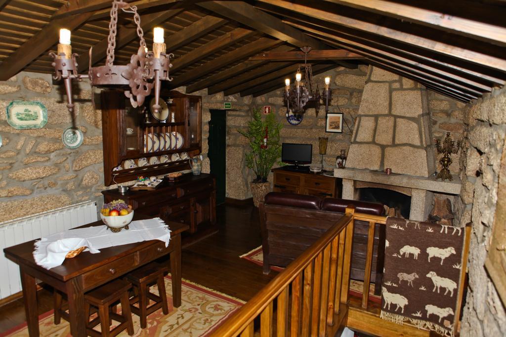 Casas Do Cavaleiro Eira Pensionat Soajo Exteriör bild